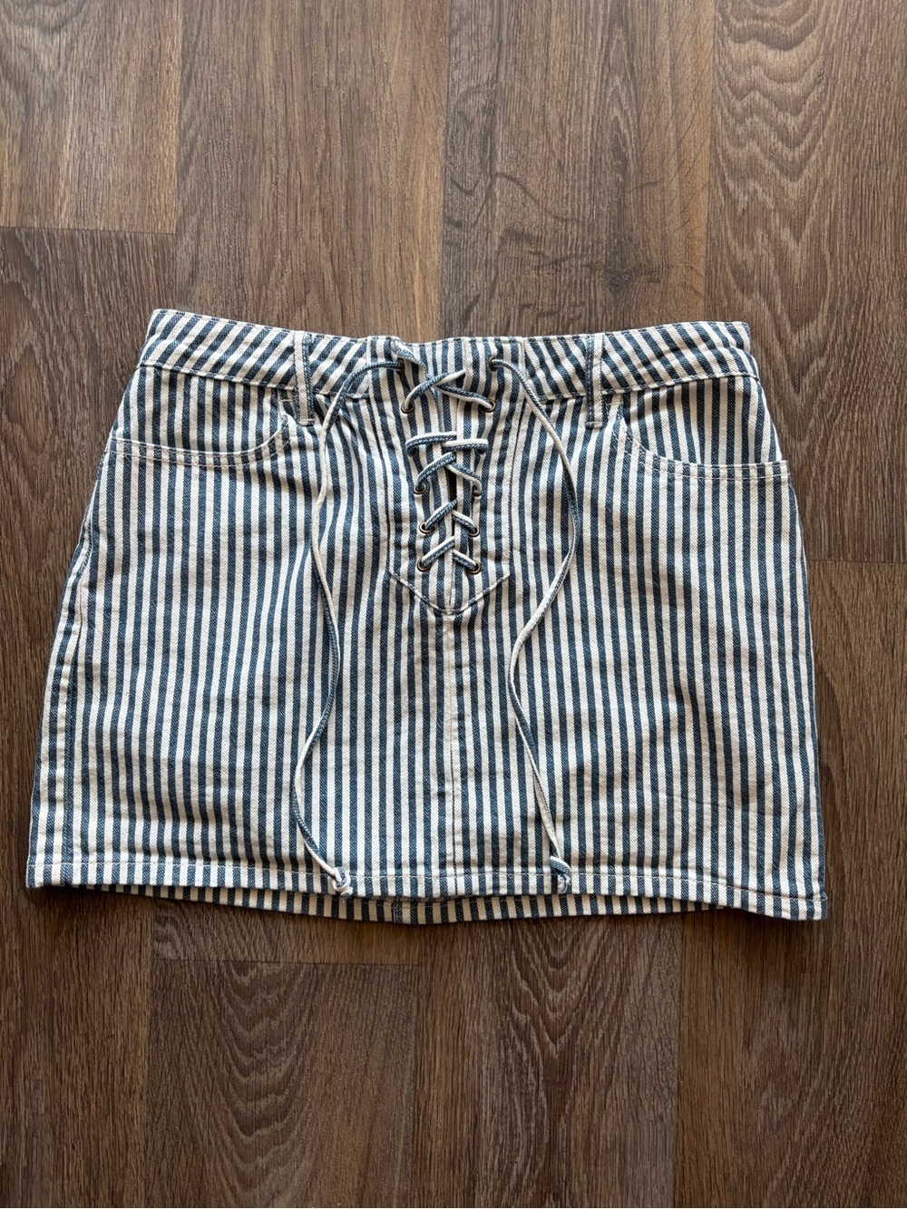 PacSun Lace Up Denim Mini Skirt Blue White Stripe Railroad Coastal Cowgirl 25